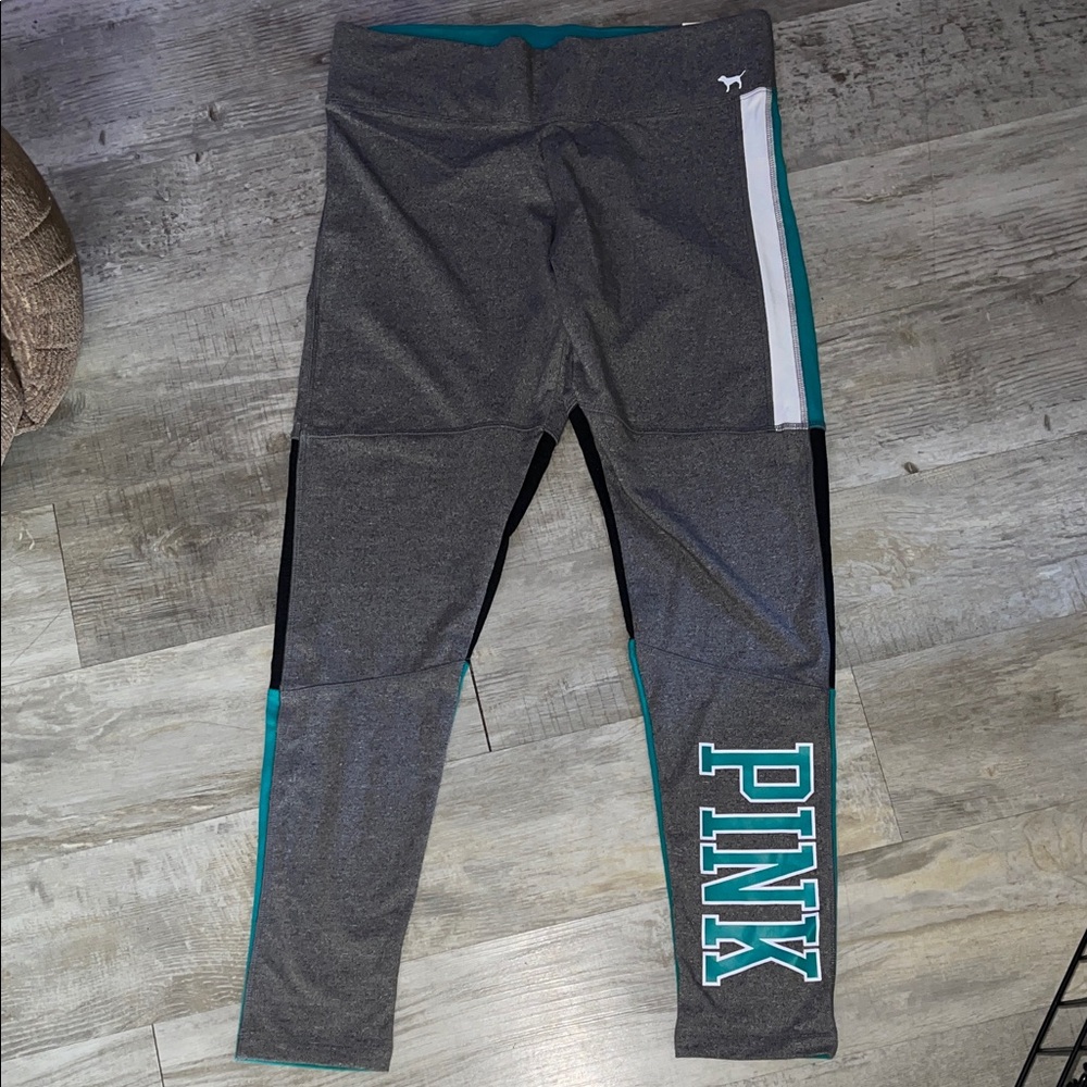 PINK Victoria's Secret NWT Flat legging YOGA large